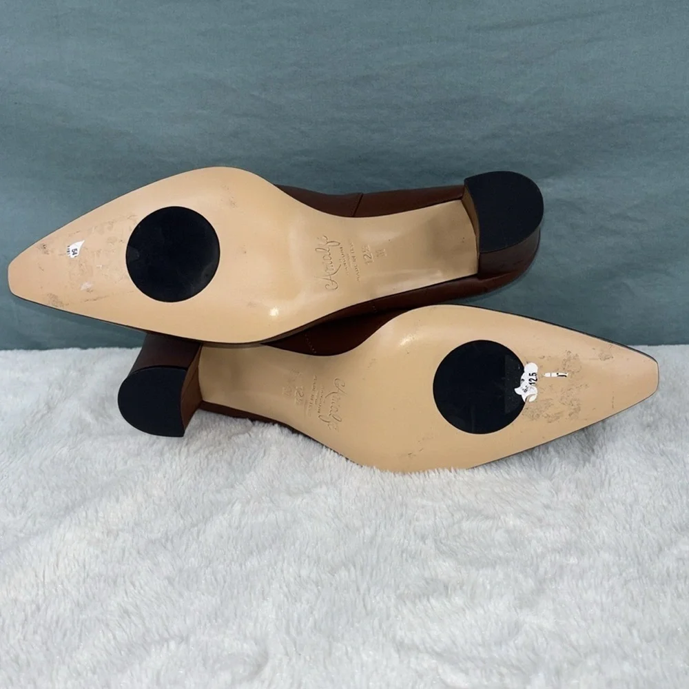 EUC Amalfi Brown Chelsea Ankle Booties Size 12.5M Leather Tan Pointed Toe